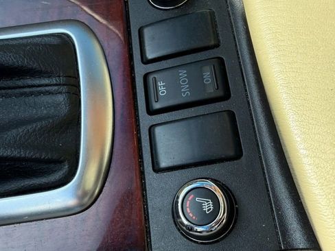 Used 2017 INFINITI QX50 AWD w/ Premium Plus Package image 21