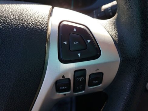 Used 2013 Ford Edge SE image 12