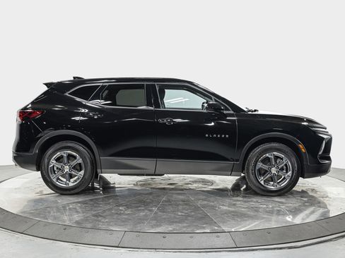 Used 2023 Chevrolet Blazer LT image 8