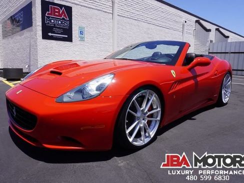 Used 2014 Ferrari California RWD image 63