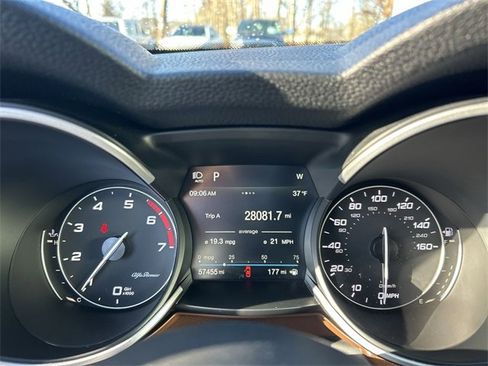 Used 2019 Alfa Romeo Stelvio Ti image 19
