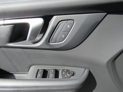 Used 2026 Buick Enclave Preferred FWD image 24
