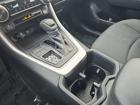 Used 2024 Toyota RAV4 LE image 29