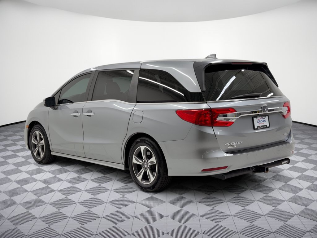 Used 2018 Honda Odyssey Touring image 3