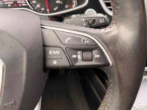 Used 2017 Audi Q7 3.0T Premium image 26