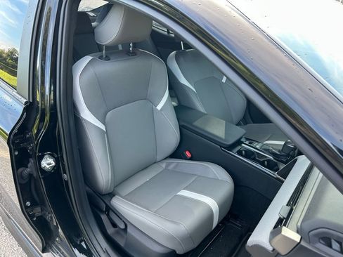 Certified 2025 Toyota Camry SE w/ Convenience Package FWD image 16