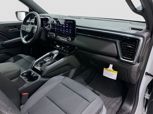 New 2026 GMC Canyon Elevation w/ Convenience Package image 30