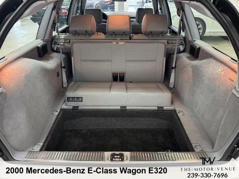 Used 2000 Mercedes-Benz E 320 4MATIC Wagon image 36