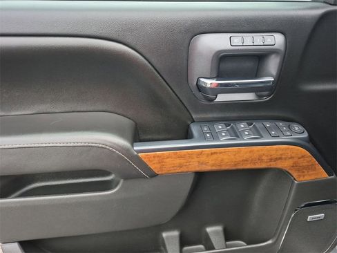 Used 2017 Chevrolet Silverado 1500 High Country image 20