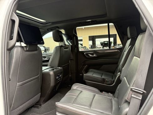 Used 2021 Chevrolet Tahoe RST w/ Luxury Package RWD image 24