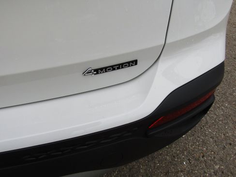 New 2026 Volkswagen Taos S image 8