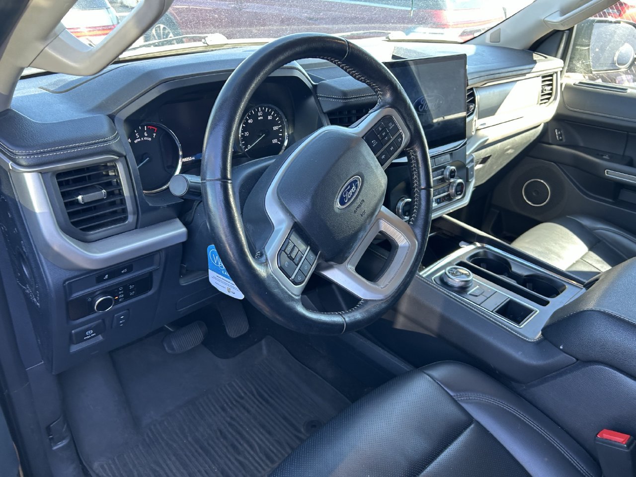 Used 2023 Ford Expedition XLT RWD image 10