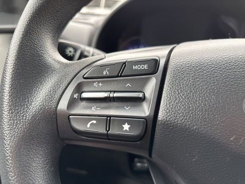 Used 2023 Hyundai Kona SEL image 18