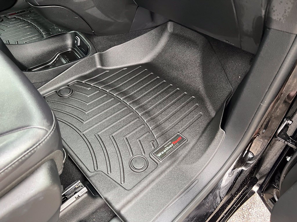 Used 2025 Chrysler Pacifica Select FWD image 8