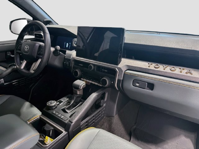 Certified 2025 Toyota 4Runner Trailhunter AWD/4WD image 24