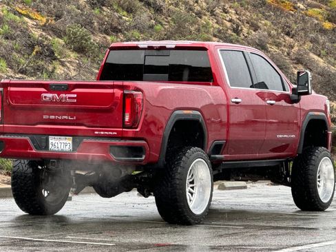 Used 2023 GMC Sierra 2500 Denali w/ Denali Ultimate Package image 3