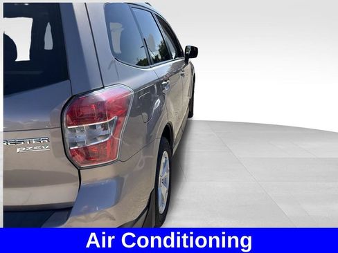 Used 2016 Subaru Forester 2.5i Premium w/ All-Weather Package AWD/4WD image 6