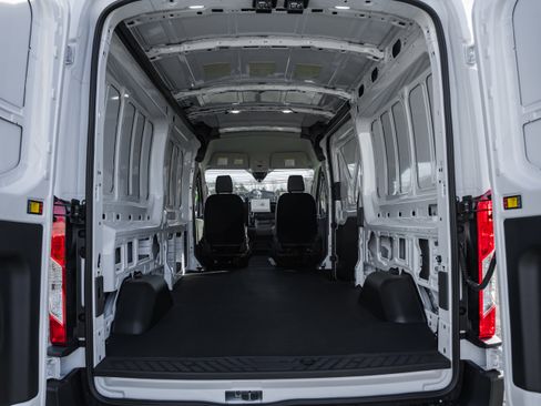 New 2026 Ford Transit 250 148 Medium Roof image 9