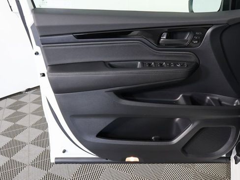 New 2026 Honda Odyssey Touring image 8