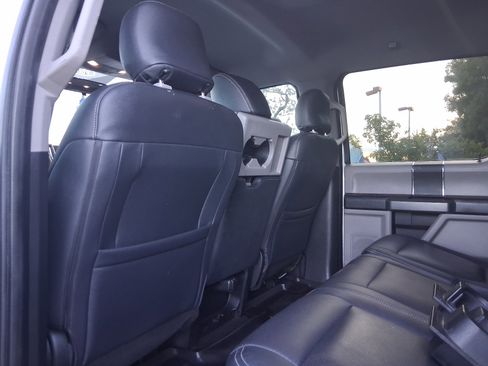 Used 2017 Ford F250 XLT image 19