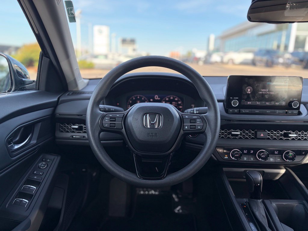 Used 2025 Honda Accord SE image 22