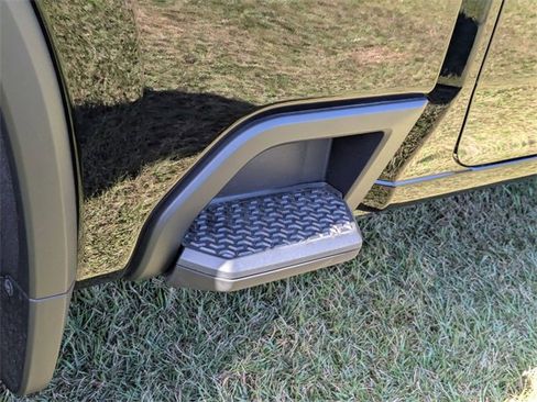 New 2025 Chevrolet Silverado 2500 LTZ w/ LTZ Convenience Package image 33