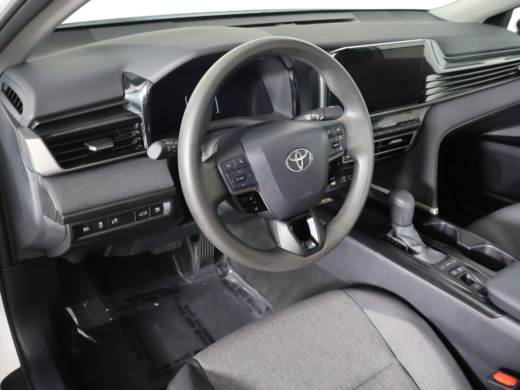 Used 2025 Toyota Camry LE FWD image 25