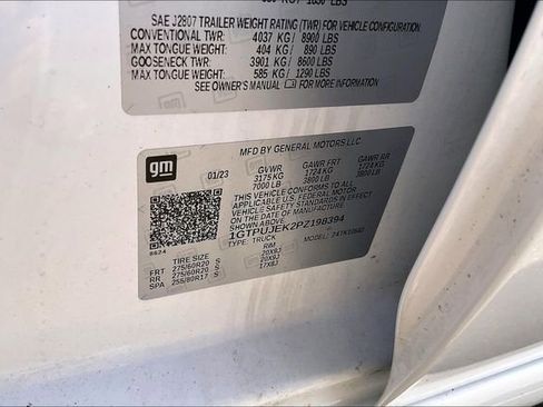 Used 2023 GMC Sierra 1500 Elevation image 14