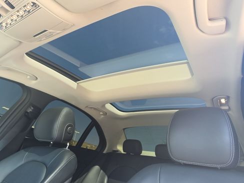 Used 2016 Mercedes-Benz C 300 4MATIC Sedan image 23
