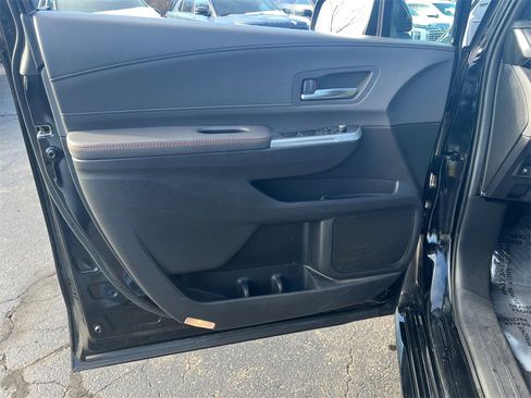 Used 2024 Toyota Sienna XSE image 11