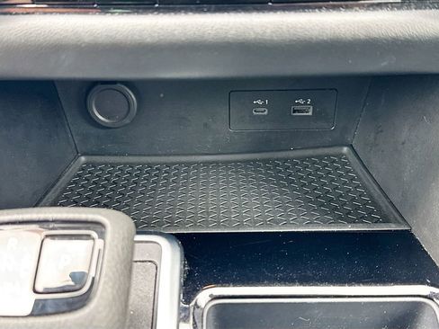 Used 2023 Nissan Pathfinder SV AWD/4WD image 20