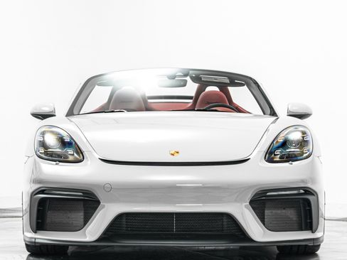 Used 2021 Porsche 718 Boxster Spyder RWD image 4