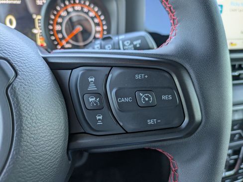 Used 2024 Jeep Wrangler Rubicon w/ Safety Group image 17