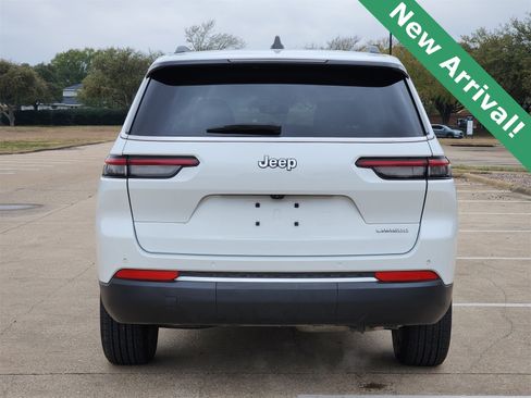 Used 2024 Jeep Grand Cherokee L Laredo image 5