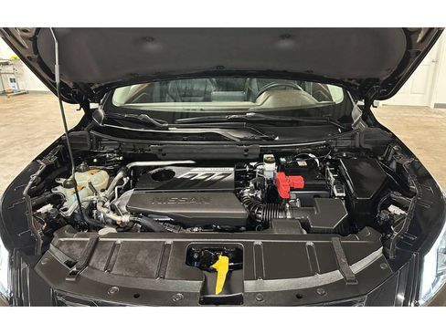 Used 2023 Nissan Rogue SV w/ SV Premium B Package FWD image 4