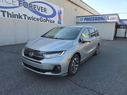 New 2026 Honda Odyssey EX-L image 3