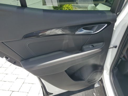 Used 2023 Buick Envision Essence w/ Technology Package I FWD image 12