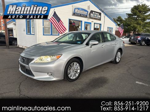 Used 2013 Lexus ES 350 w/ Luxury Pkg FWD image 1