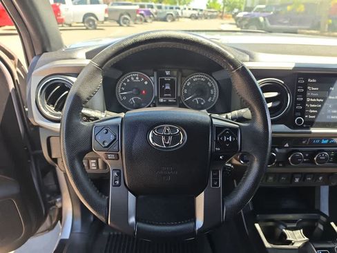 Used 2021 Toyota Tacoma TRD Off-Road w/ TRD Premium Off Road Package AWD/4WD image 14
