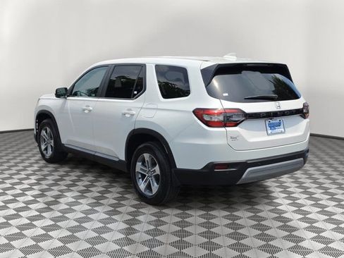 Used 2024 Honda Pilot EX-L image 4