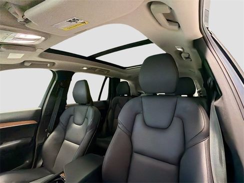 Used 2024 Volvo XC90 B5 Plus image 20