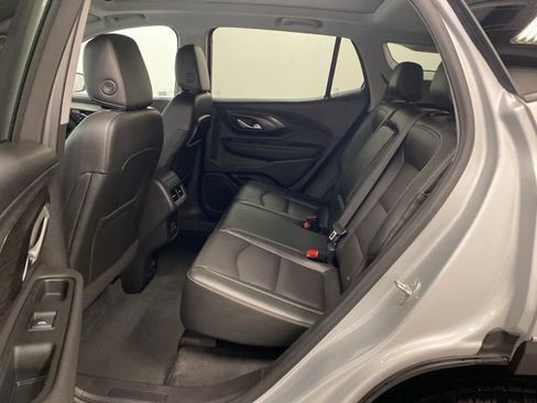 Used 2022 GMC Terrain SLT w/ Infotainment Package II image 22