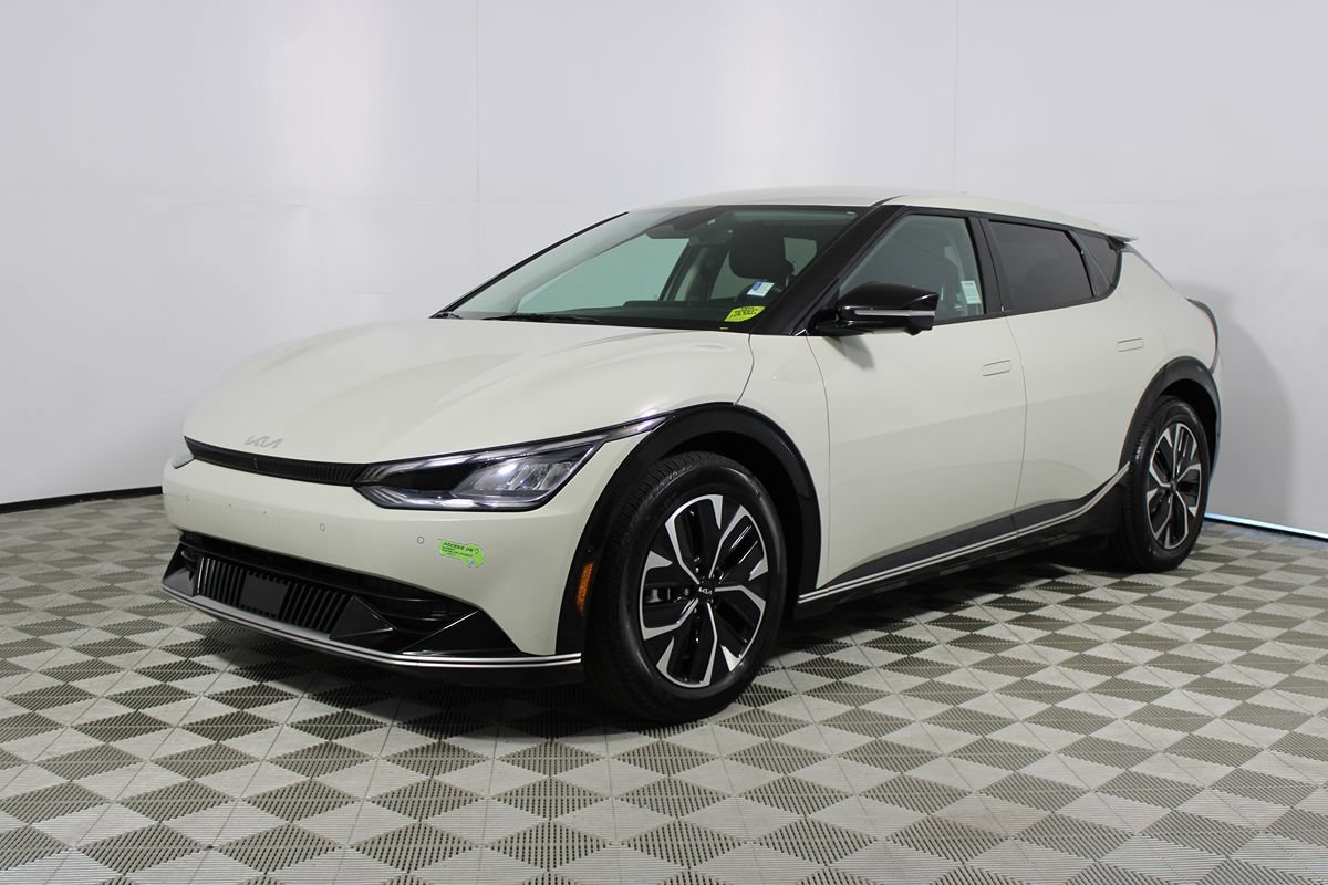 Used 2023 Kia EV6 Wind w/ Wind Technology Package RWD image 30