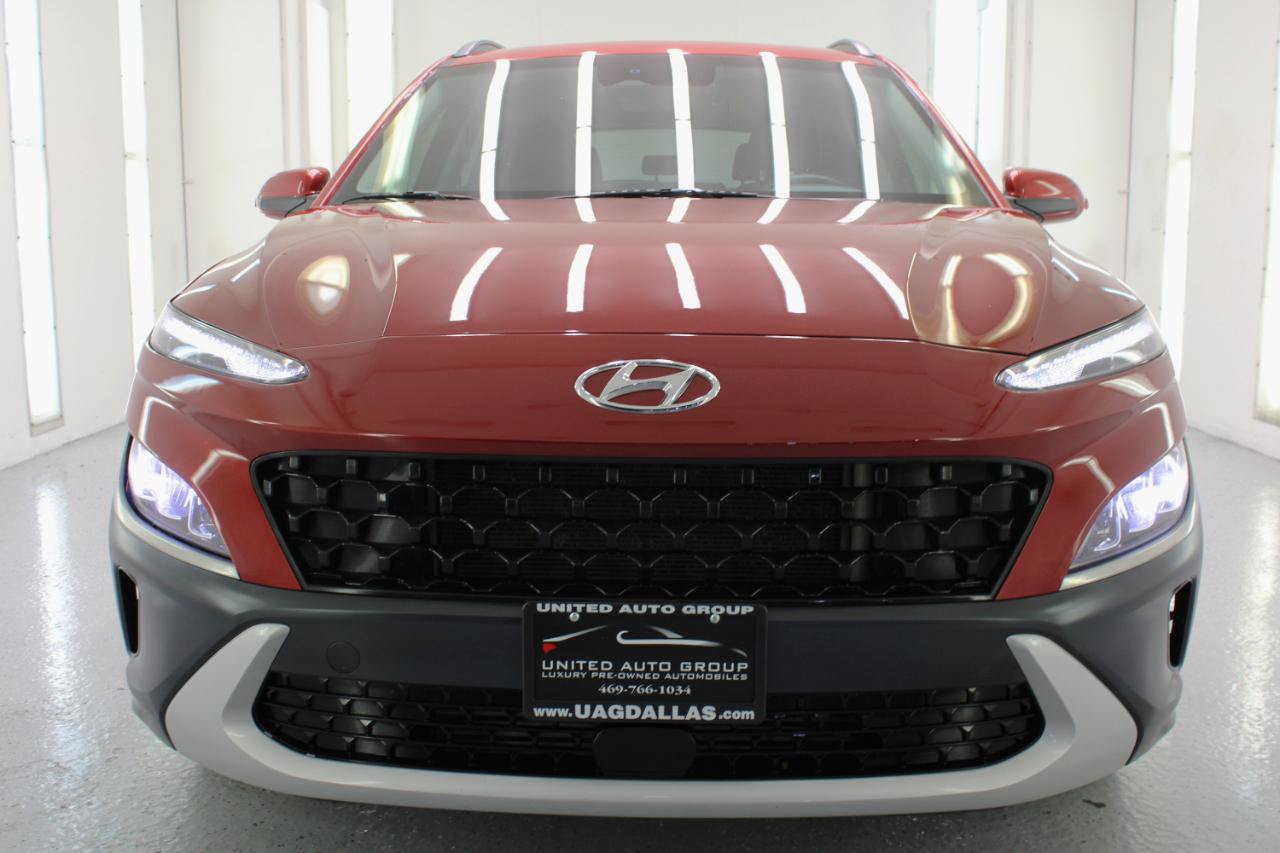 Used 2023 Hyundai Kona Limited AWD/4WD image 26
