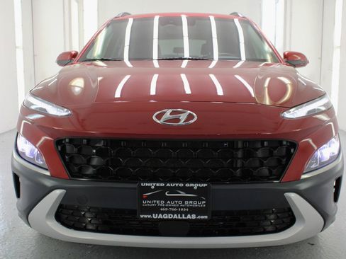 Used 2023 Hyundai Kona Limited AWD/4WD image 26