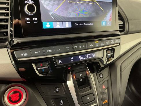 Used 2025 Honda Odyssey EX-L image 33