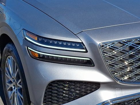 Used 2025 Genesis GV80 2.5T image 9
