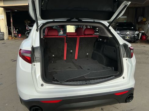 Used 2019 Alfa Romeo Stelvio w/ Nero Edizione image 26