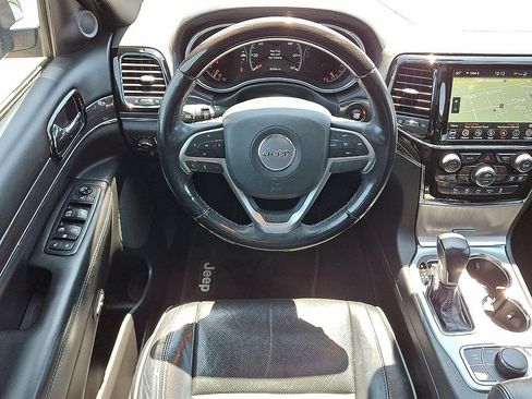 Certified 2020 Jeep Grand Cherokee Overland AWD/4WD image 27