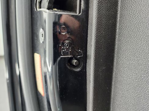 Used 2022 GMC Sierra 2500 SLT w/ LPO, GMC Protection Package image 37